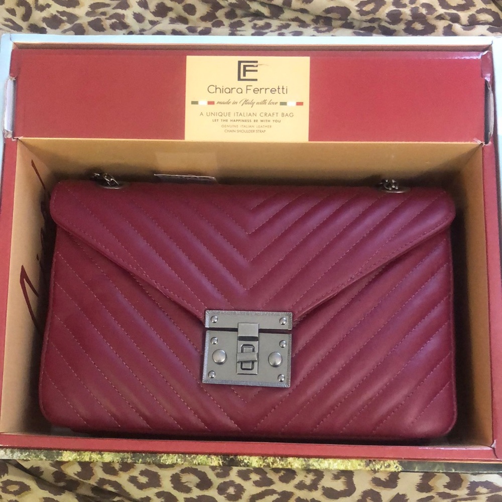 Chiara Ferretti Genuine Italian 🇮🇹 Ruby Red Leather Chain Shoulder Bag 🥰♥️